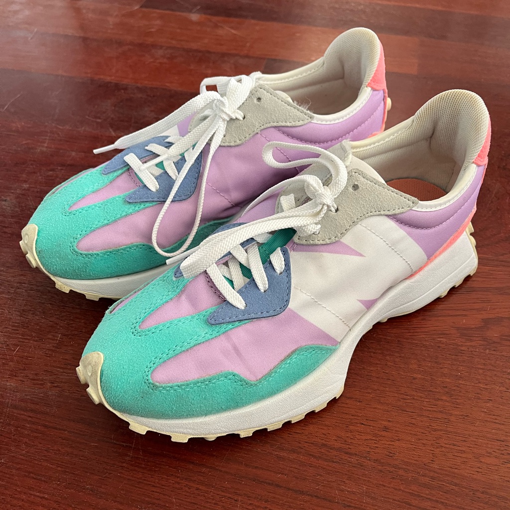 Womens New Balance 327